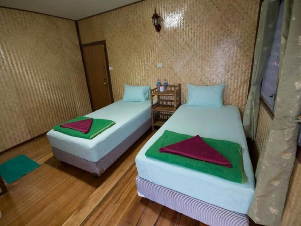 Vn Guesthouse Kanchanaburi Exterior foto